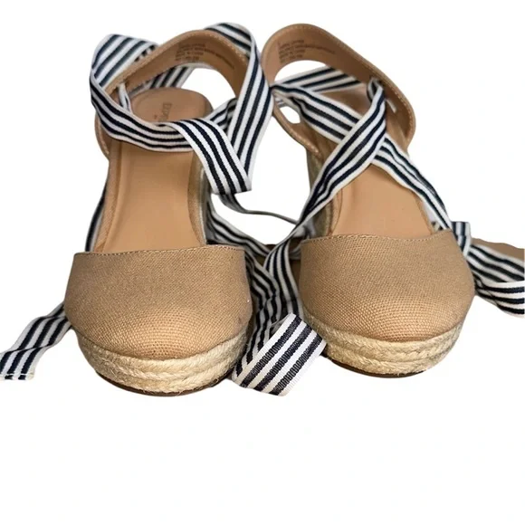Express Women's Espadrille Wedge Platform Sandals Ribbon ankle Lace up sz:6 - Picture 3 of 13